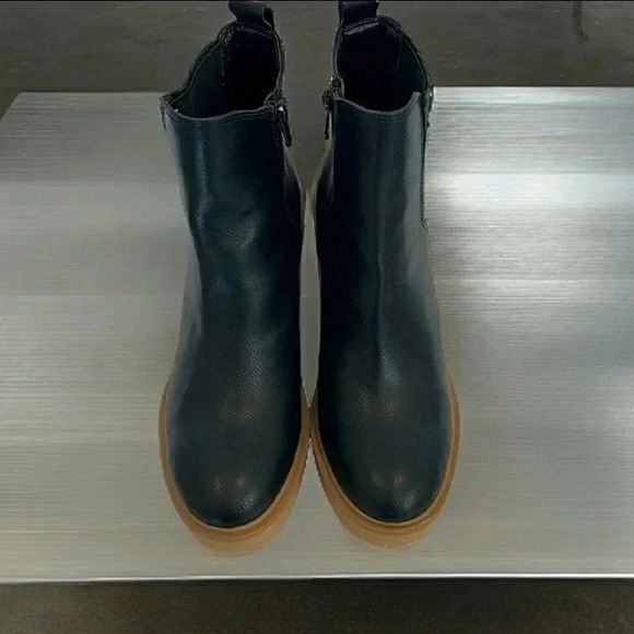 New Dolce Vita 10 Lugsole Leather Platform Chunky Waterproof Rain Snow Booties - Picture 5 of 7